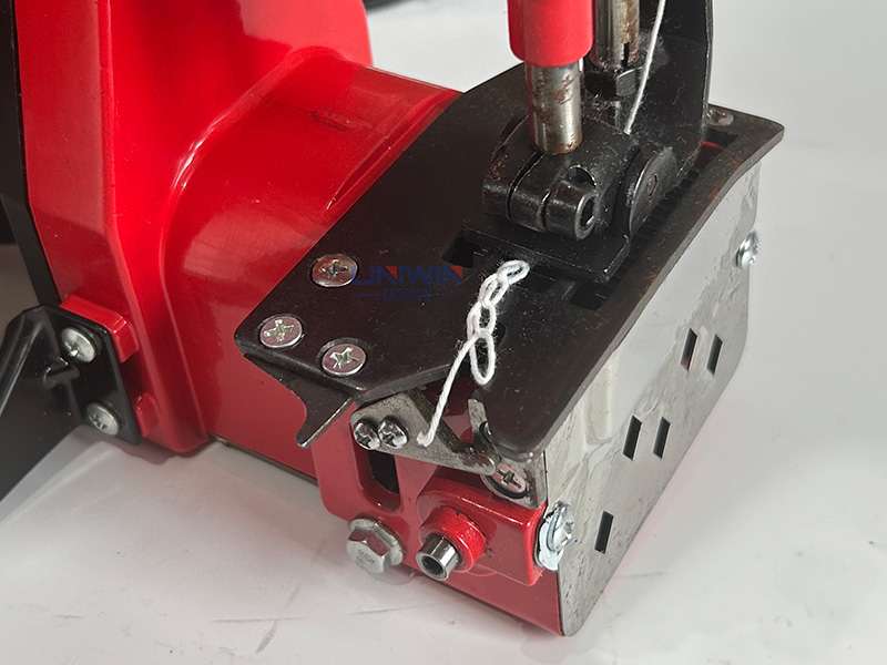 Automatic Thread Cutting 
